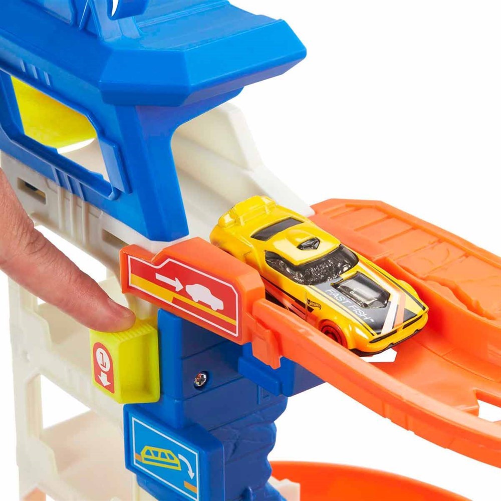 Hot Wheels Mega Araba Yıkama Kulesi HDP05-Erkek Oyun Setleri