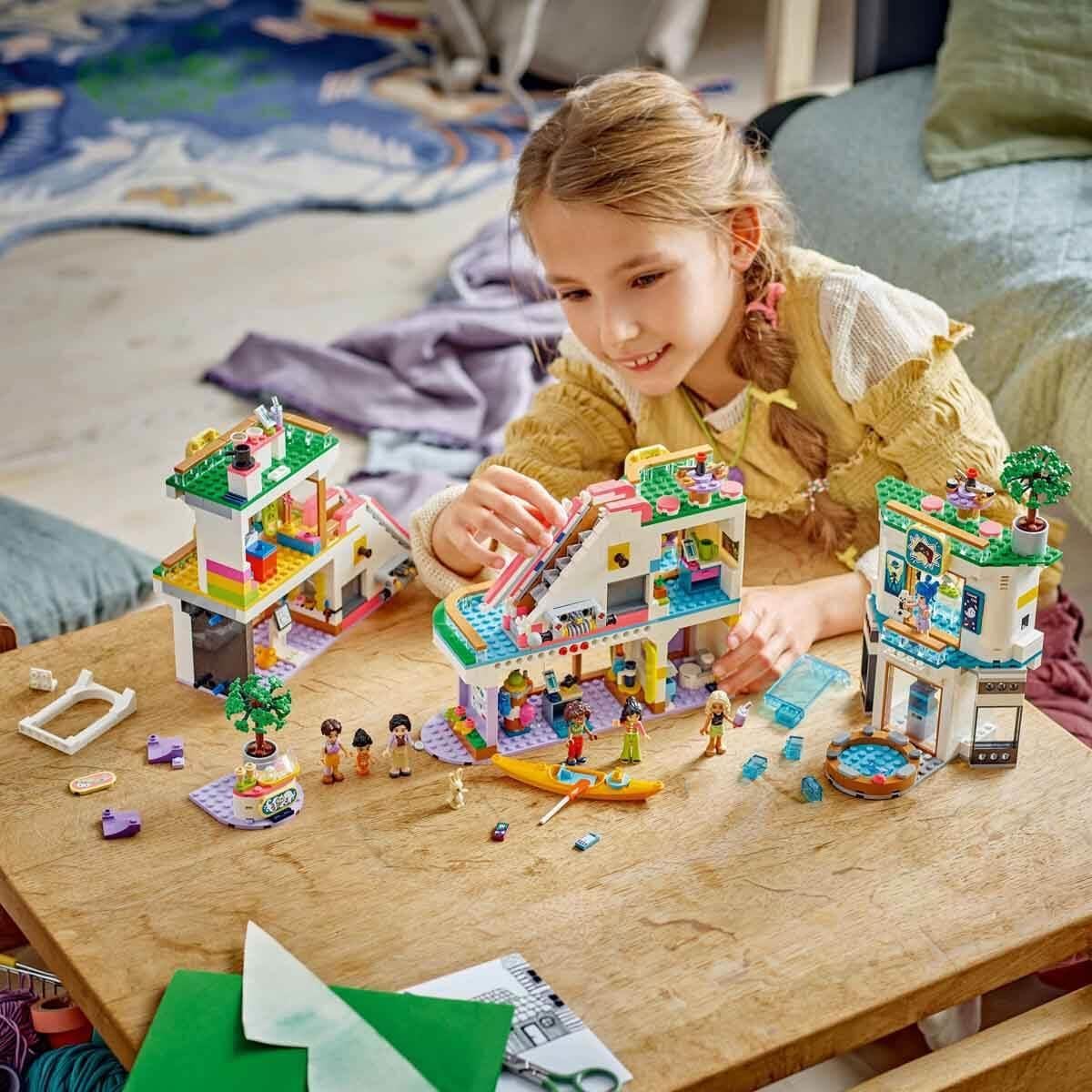 lego-friends-heartlake-city-alisveris--7-42bf.jpg