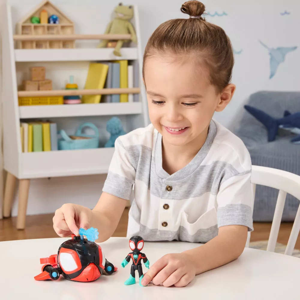 spidey-ve-arkadaslari-su-agi-figur-oyu--4d2c-.png