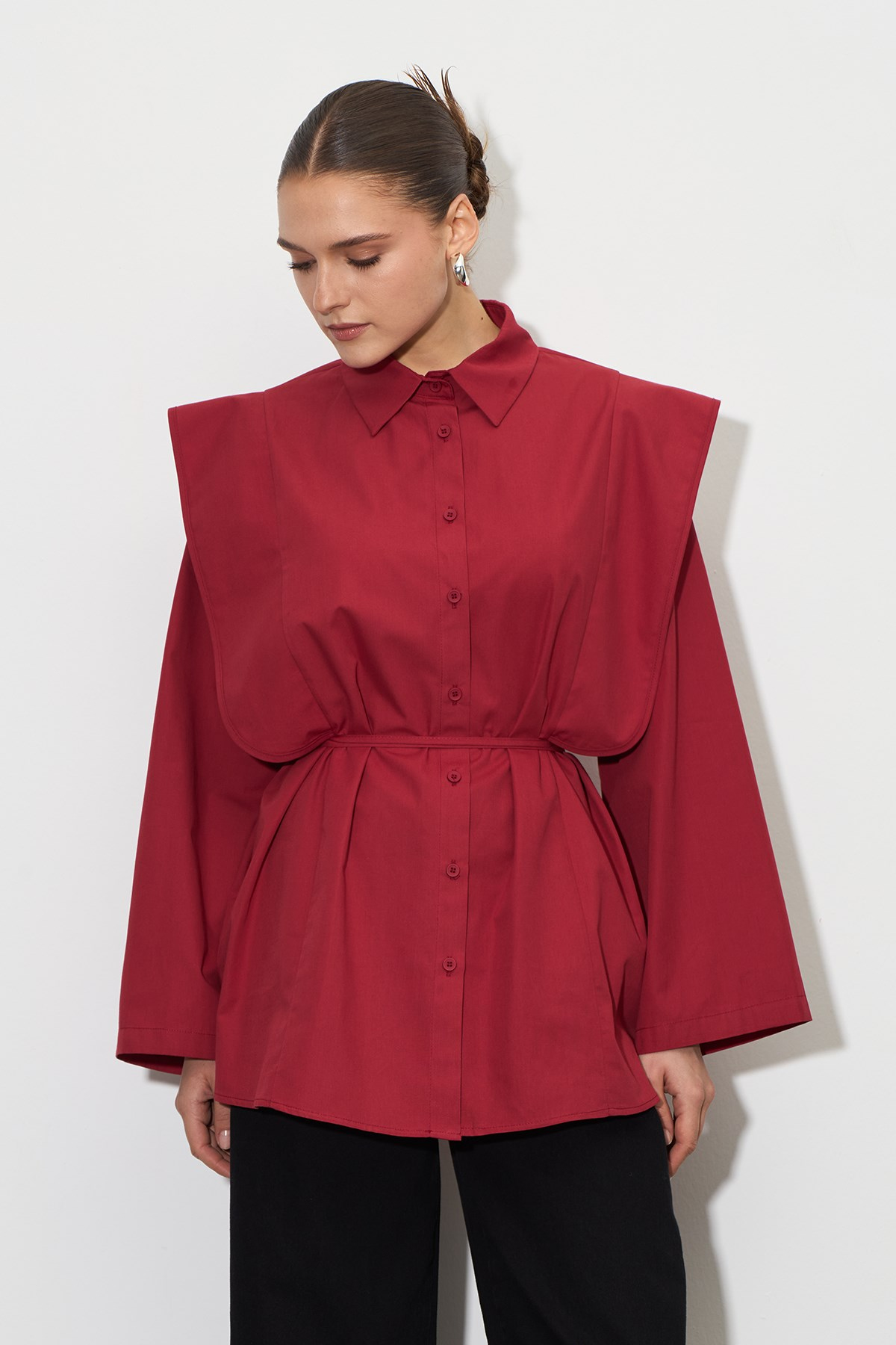 Peplum Omuz Detaylı %100 Pamuk Gömlek Kırmızı