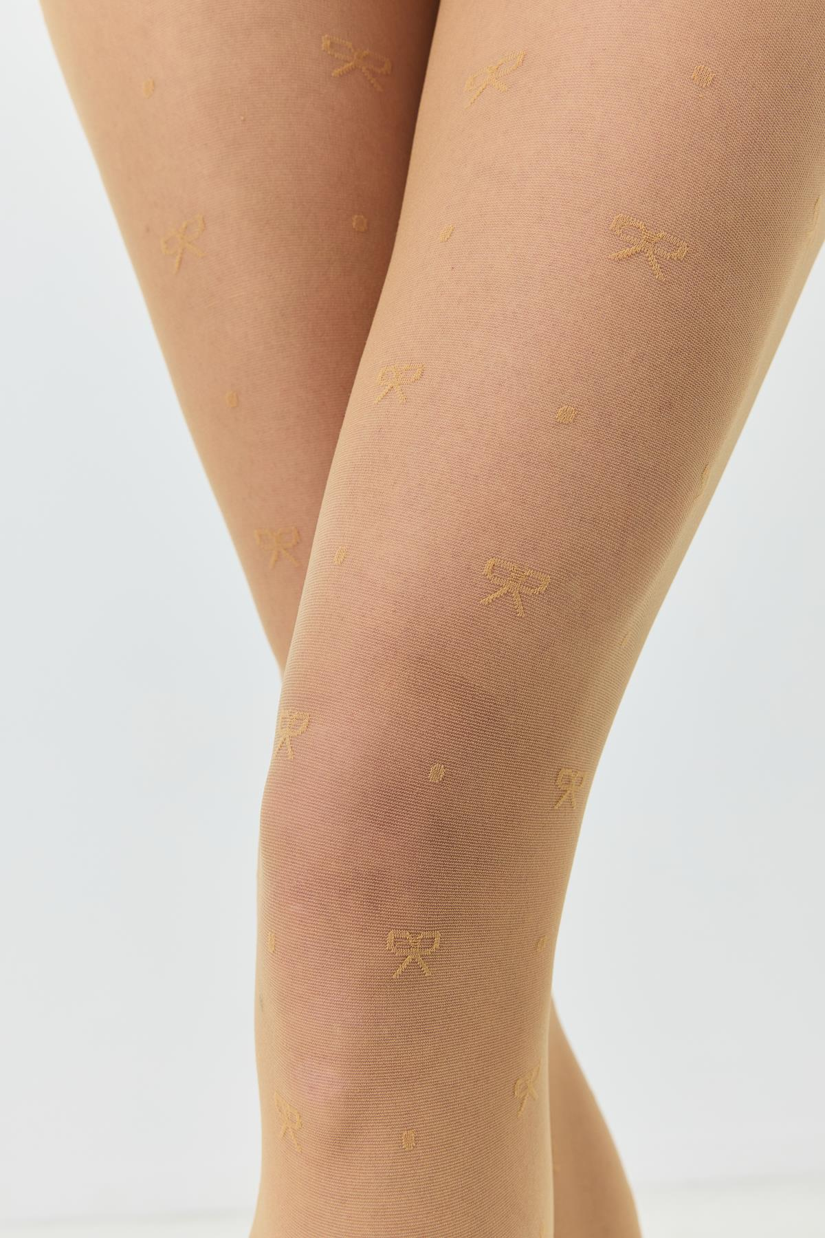 2'li Paket Fiyonk Desenli Büyük Beden Külotlu Çorap Ten