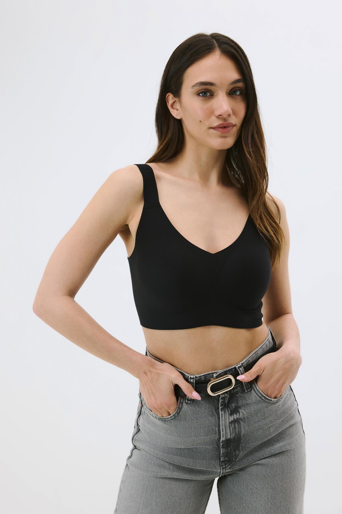 Balensiz Dikişsiz Lazer Çıkarılabilir Pedli Sütyen C26155 Siyah