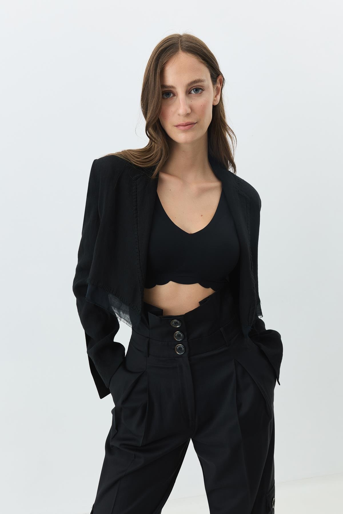 Balensiz Dikişsiz Lazer Kesim Sütyen Çıkarılabilir Pedli 1017 Siyah