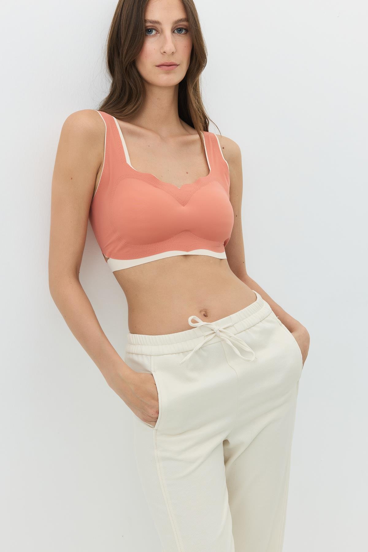 Balensiz Dikişsiz Lazer Kesim Sütyen Çıkarılabilir Pedli 1018 Mercan