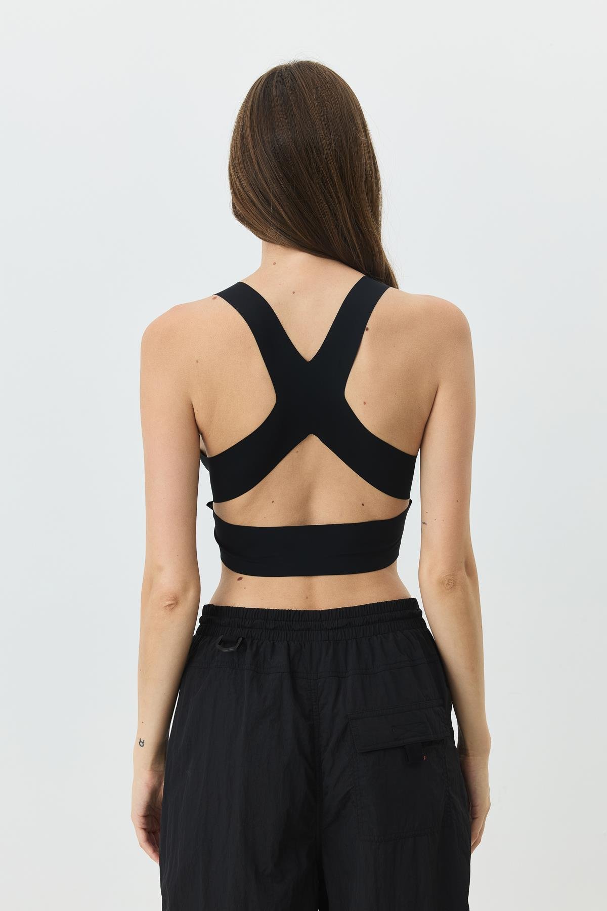 Balensiz Dikişsiz Lazer Kesim Sütyen Çıkarılabilir Pedli 1015 Siyah