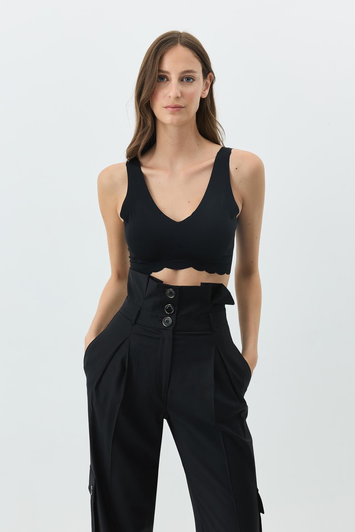 Balensiz Dikişsiz Lazer Kesim Sütyen Çıkarılabilir Pedli 1017 Siyah