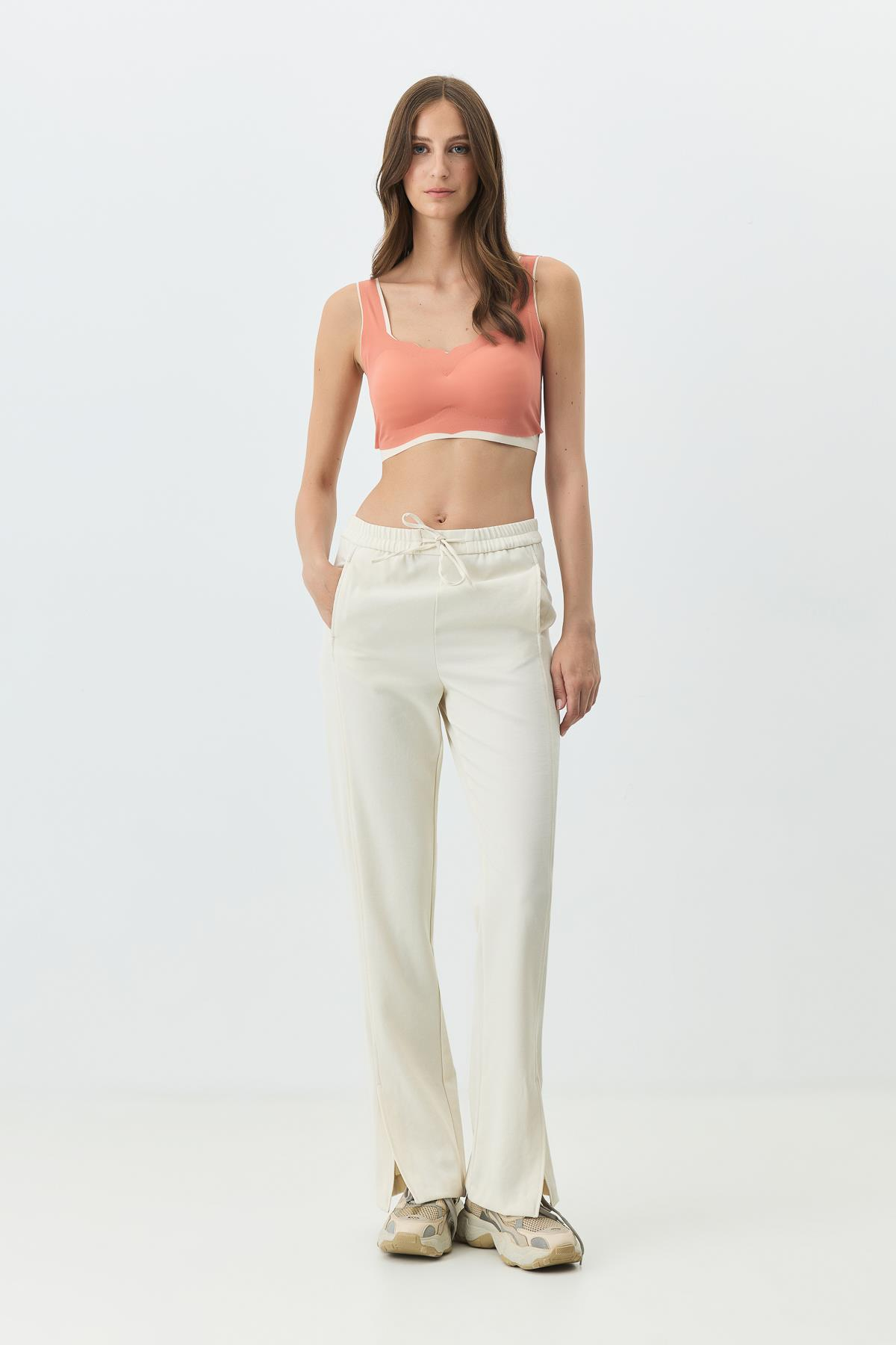 Balensiz Dikişsiz Lazer Kesim Sütyen Çıkarılabilir Pedli 1018 Mercan