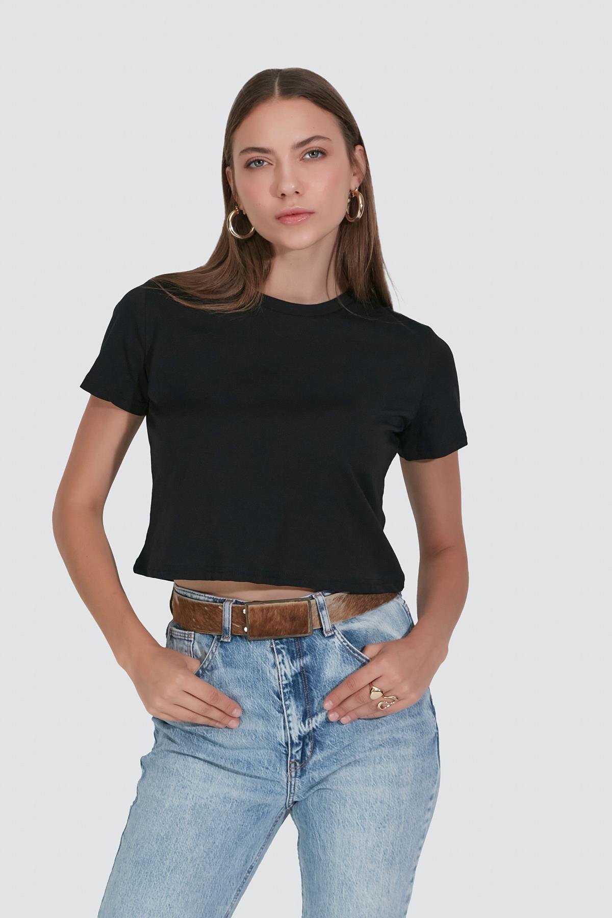 Bisiklet Yaka Kısa Kol 2'li Crop T-Shirt 956 Siyah