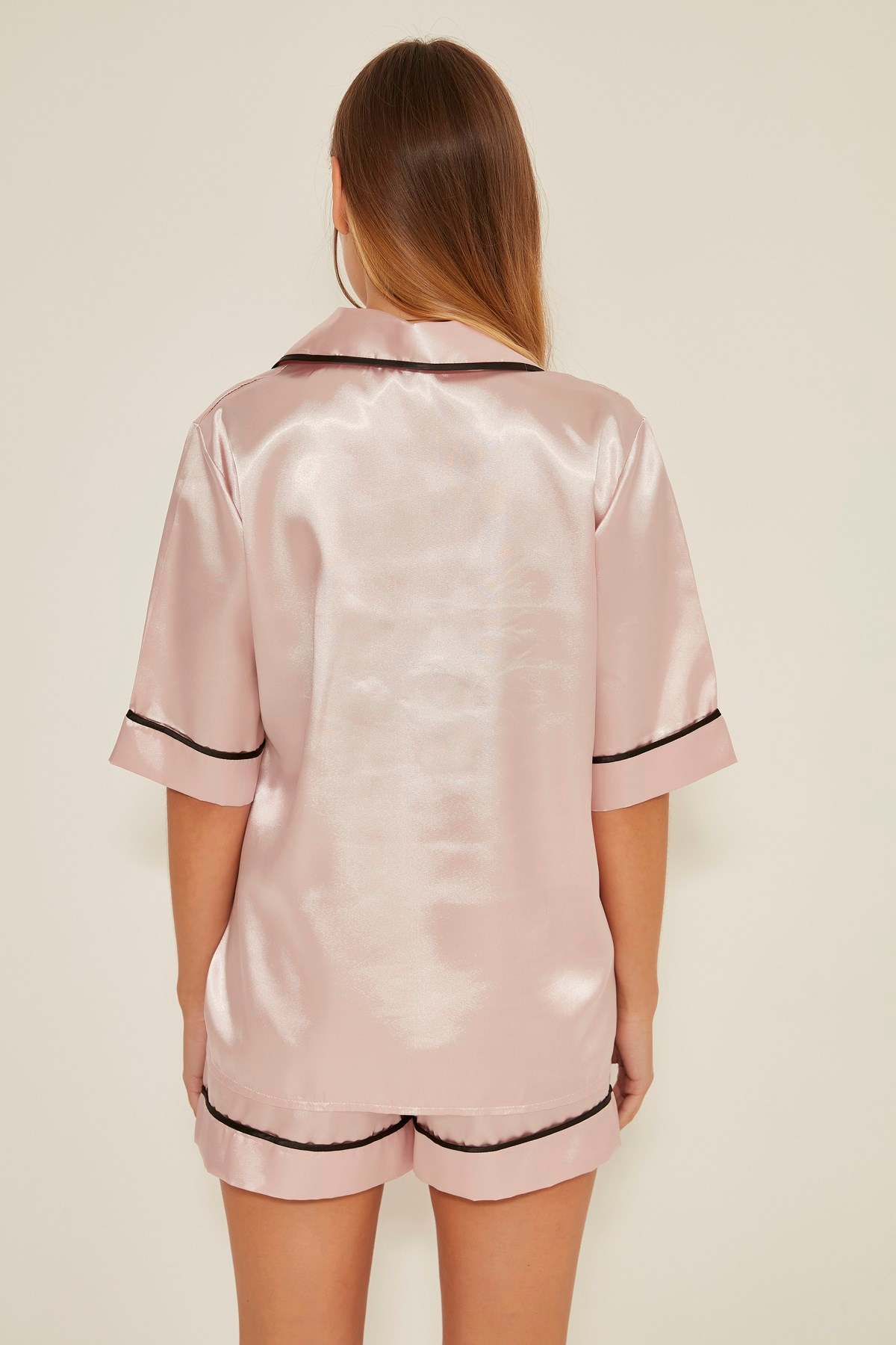 C&City 040 Kadın Saten Kısa Kol Şortlu Pijama Takım Pudra