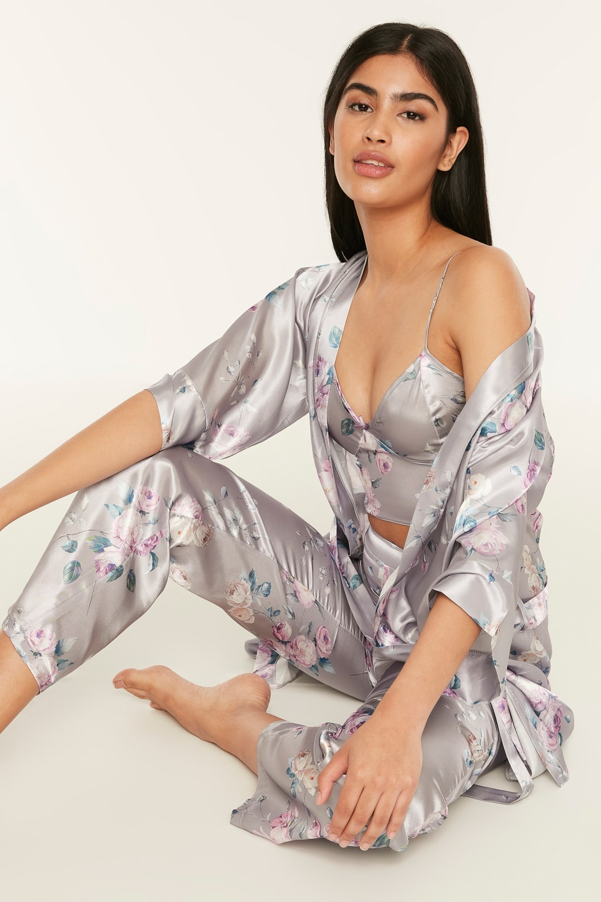 C&City 045 Kadın Desenli 3 Lü Saten Pijama Takım Gri
