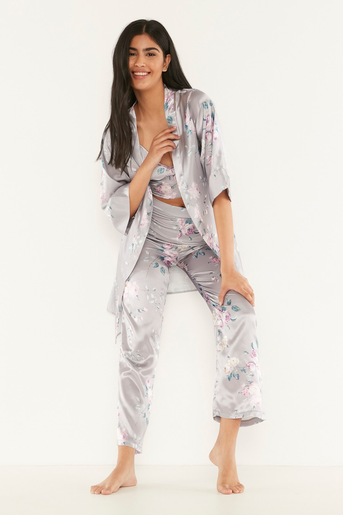 C&City 045 Kadın Desenli 3 Lü Saten Pijama Takım Gri