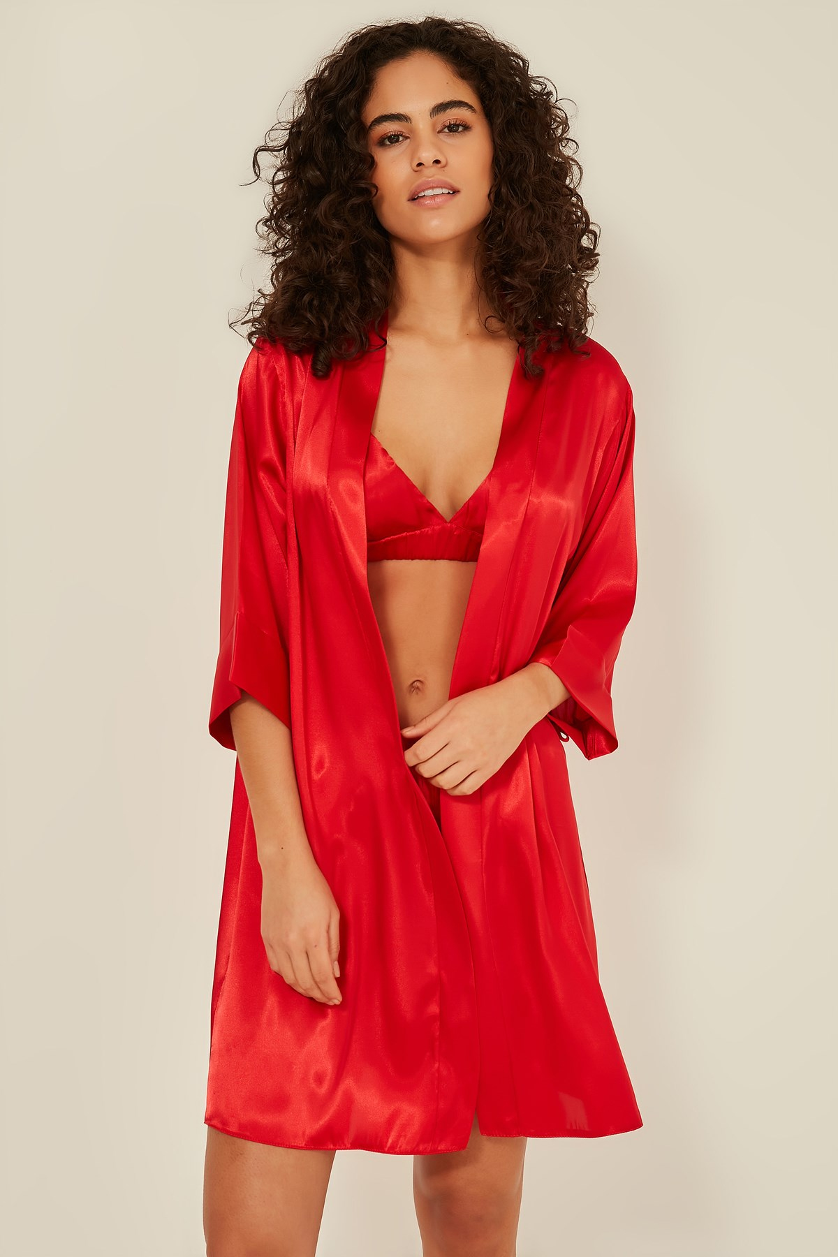 C&City 049 Kadın Saten Şortlu 3 lü Pijama Takım Kırmızı