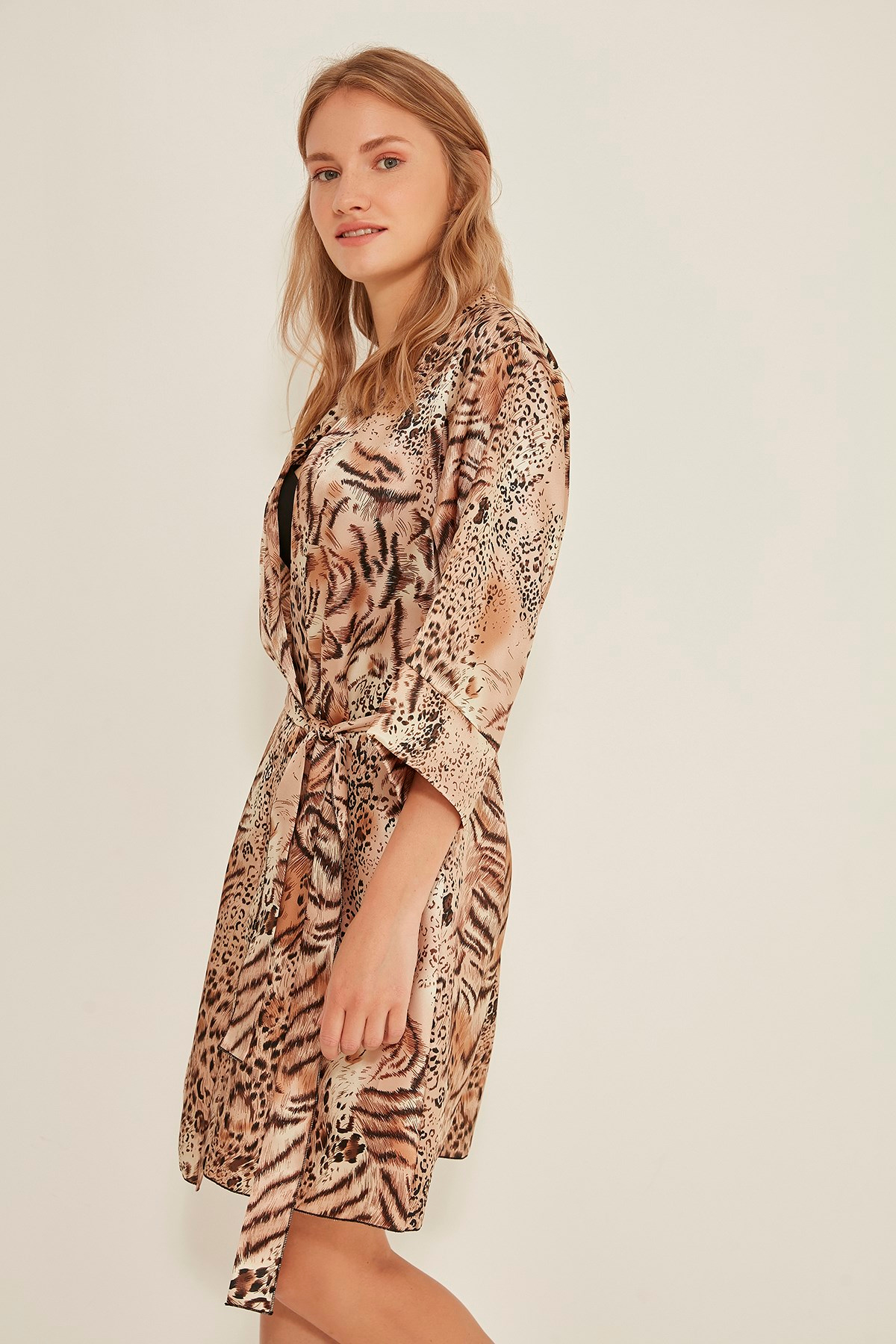 C&City 055 Kadın Desenli Saten Sabahlık Kahve/Leopar