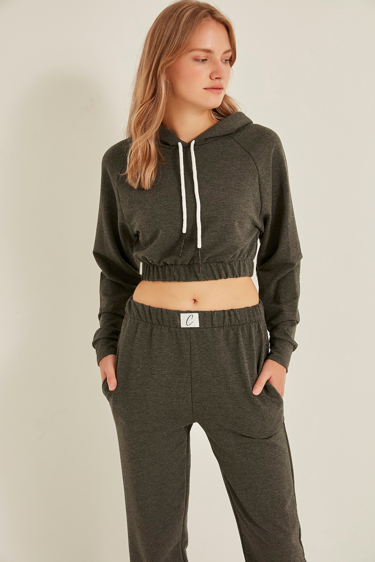C&City 704 Kadın Kapşonlu Crop Sweat Antrasit