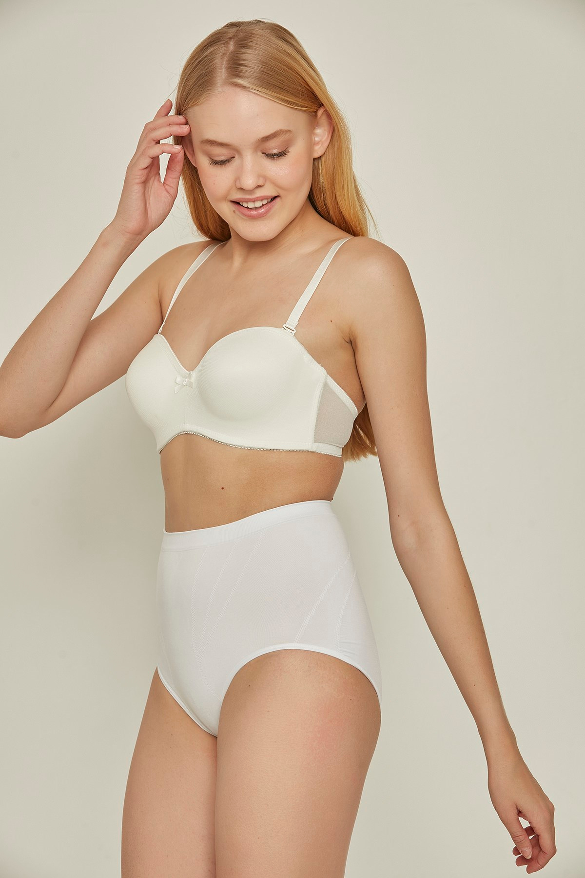 C&City C20161 Dikişsiz Slip Korse Beyaz