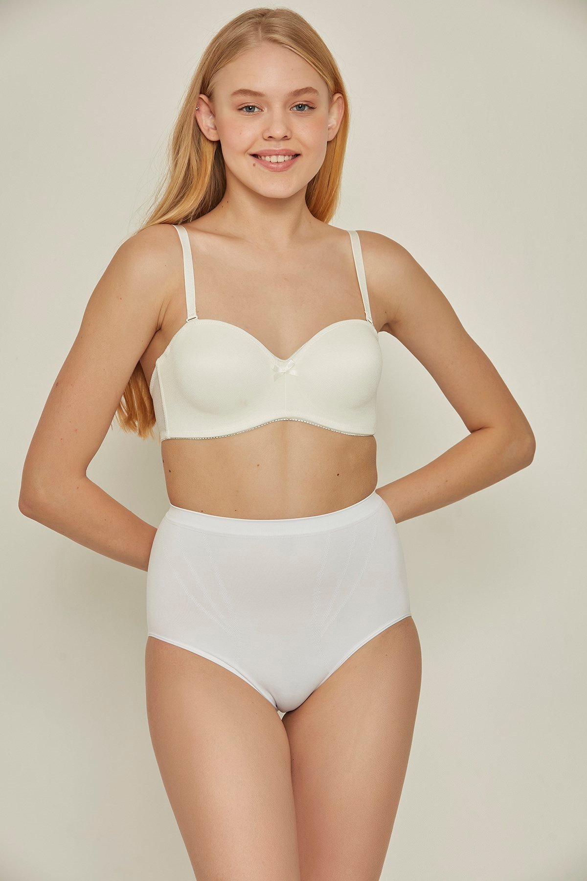 C&City C20161 Dikişsiz Slip Korse Beyaz