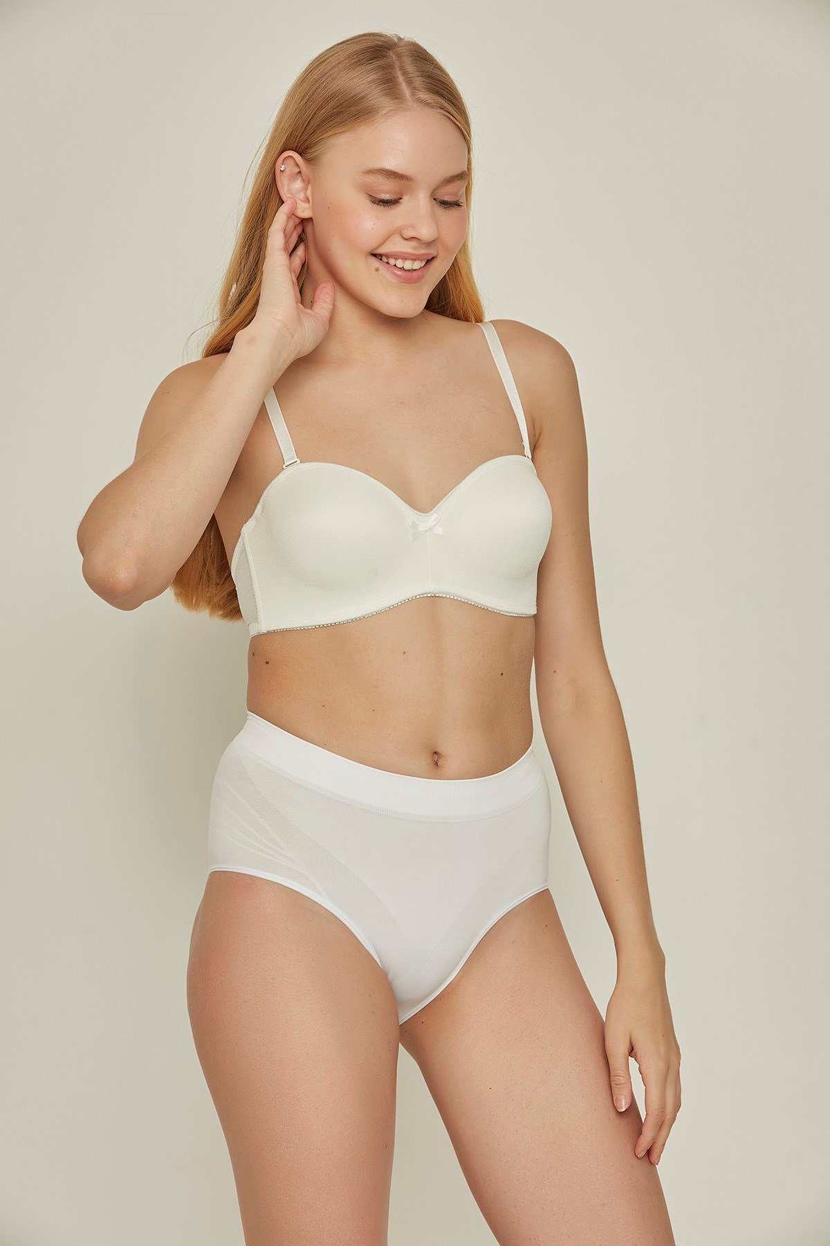 C&City C70251 Dikişsiz Düşük Bel İnce Slip Korse Beyaz