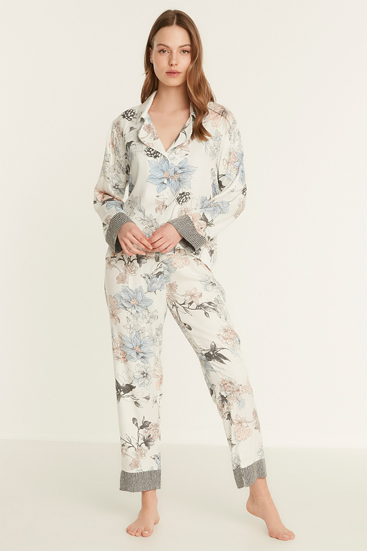 C&City Desenli 6'lı Viskon Pijama Takım 9502 Ekru