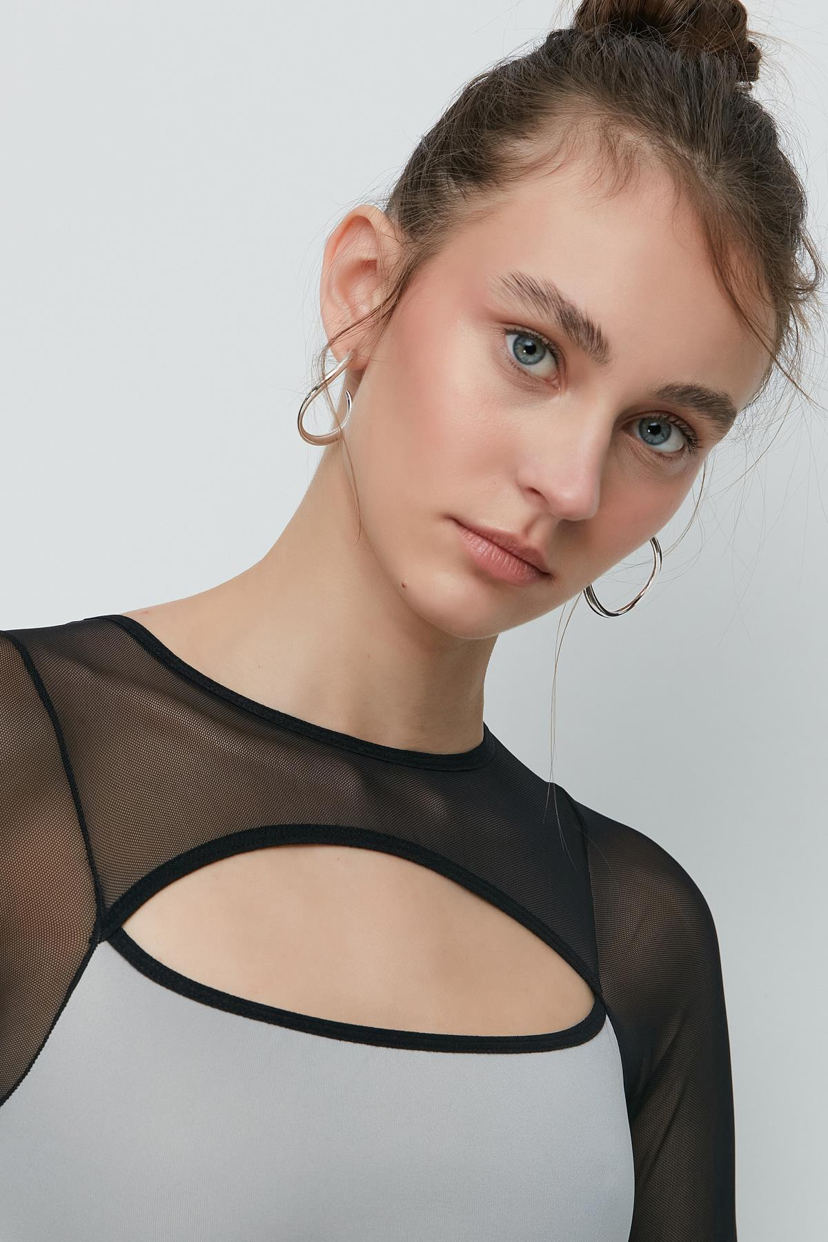 C&City Tül Detay Uzun Kol Fantezi Bodysuit 9153 Gri