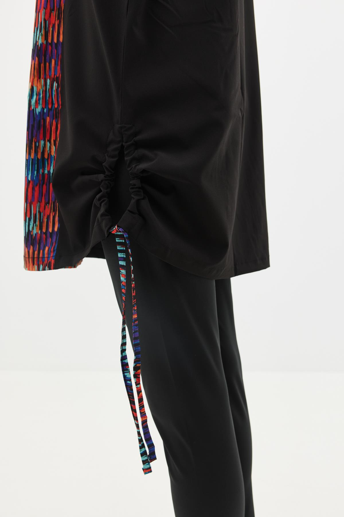 Desenli Rahat Kesim 4'lü Tesettür Mayo 6052 Siyah