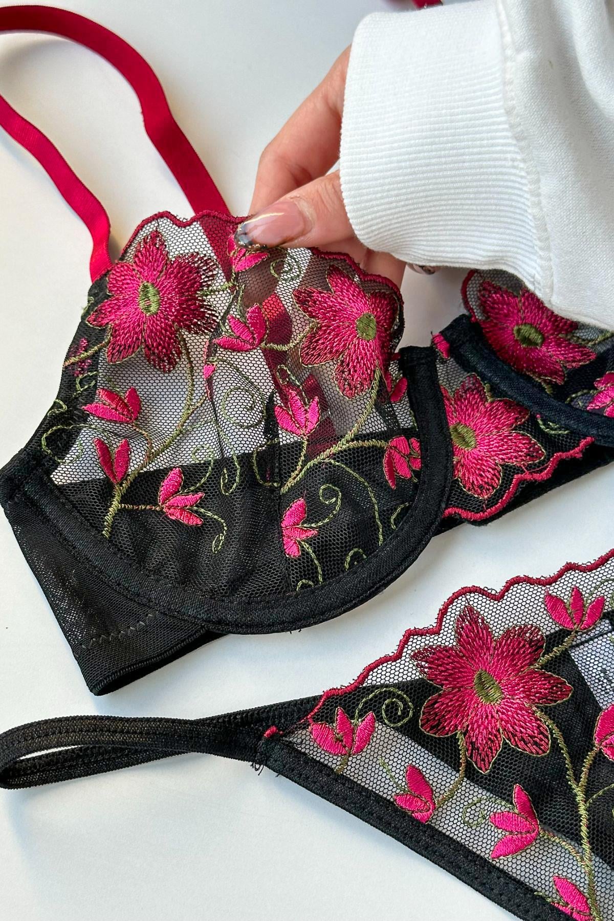 Desteksiz Sütyen String Takım C12005 Siyah/Bordo