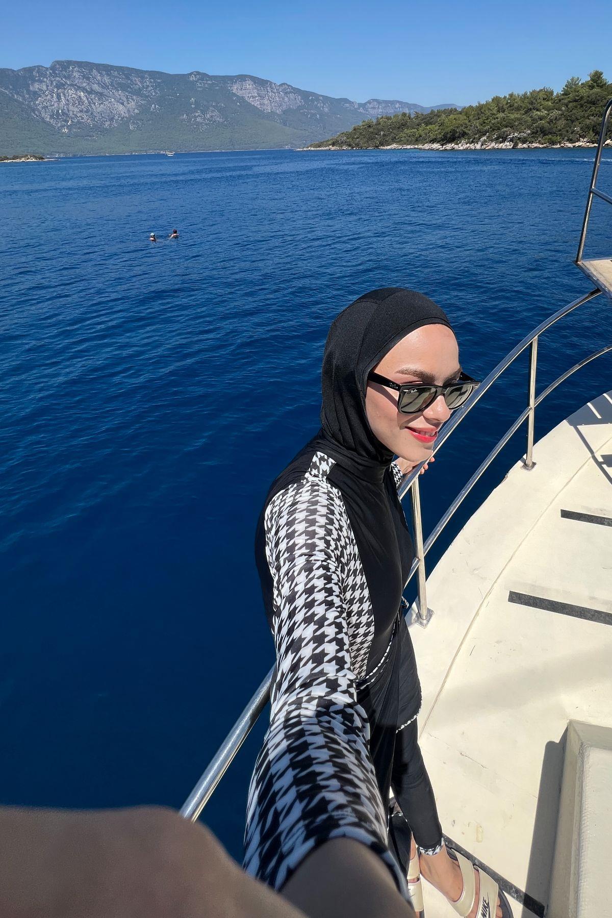 Etekli Taytlı Tam Kapalı Tesettür Mayo C13059 Siyah