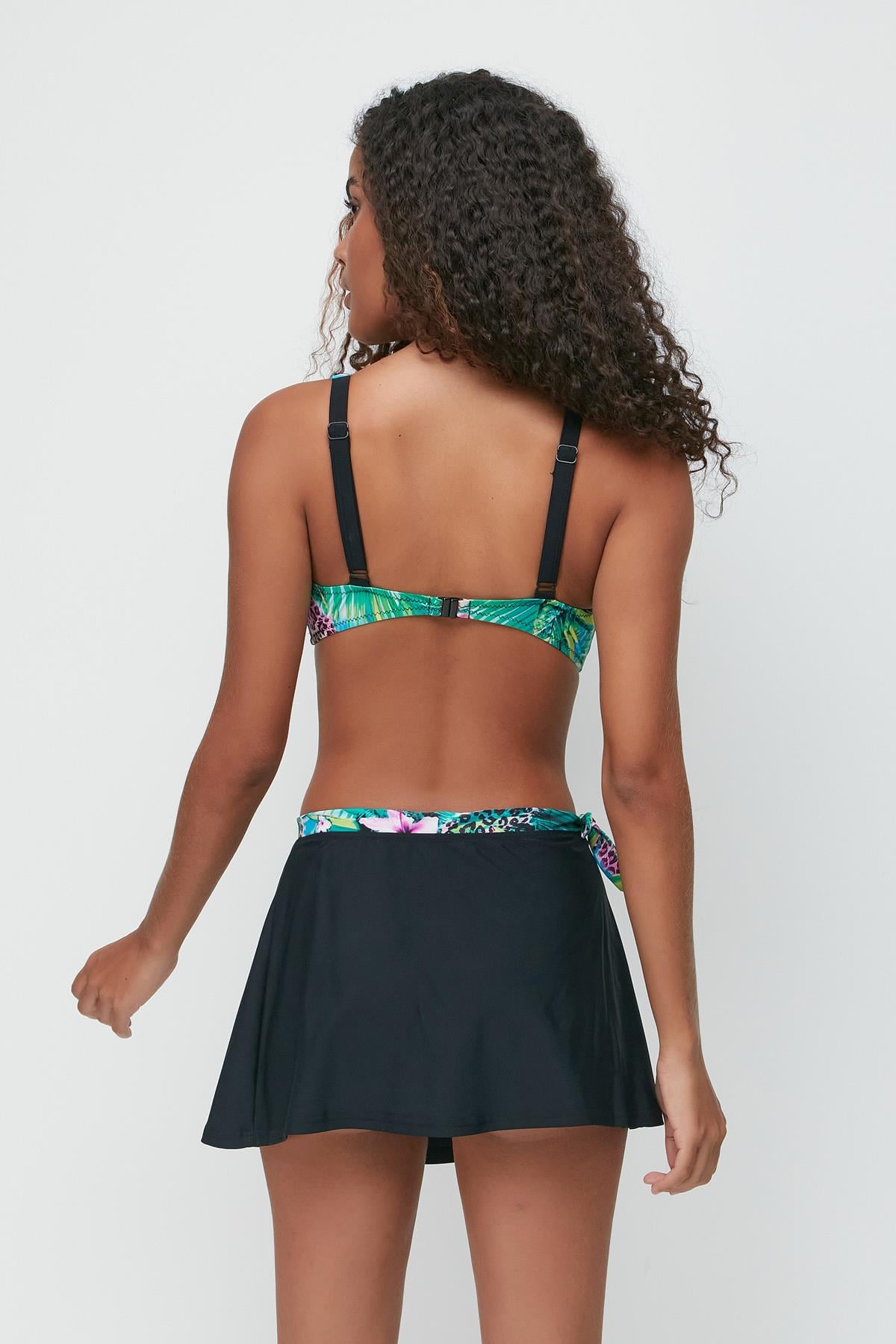 Etekli Toparlayıcı Bikini Takım 3266 Siyah/Çok Renkli
