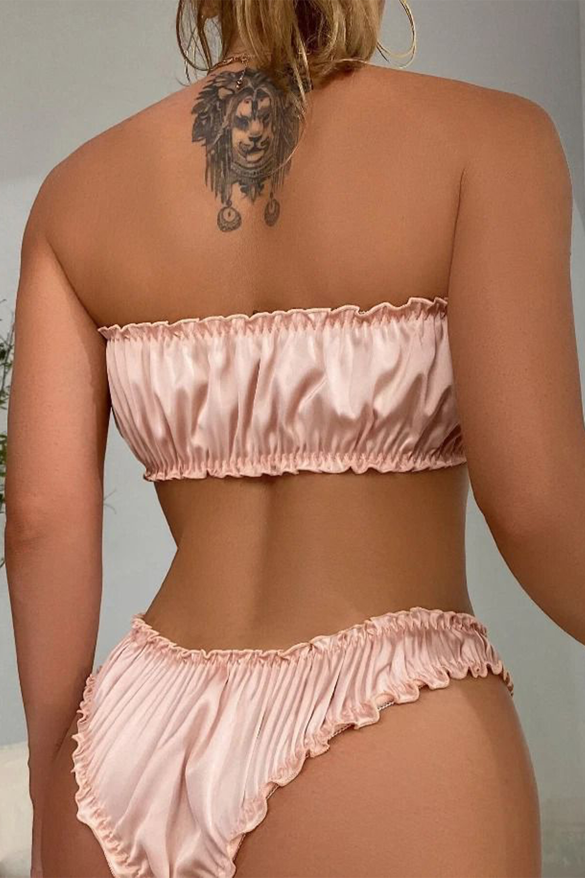 Fırfır Detaylı Straplez Takım Pudra