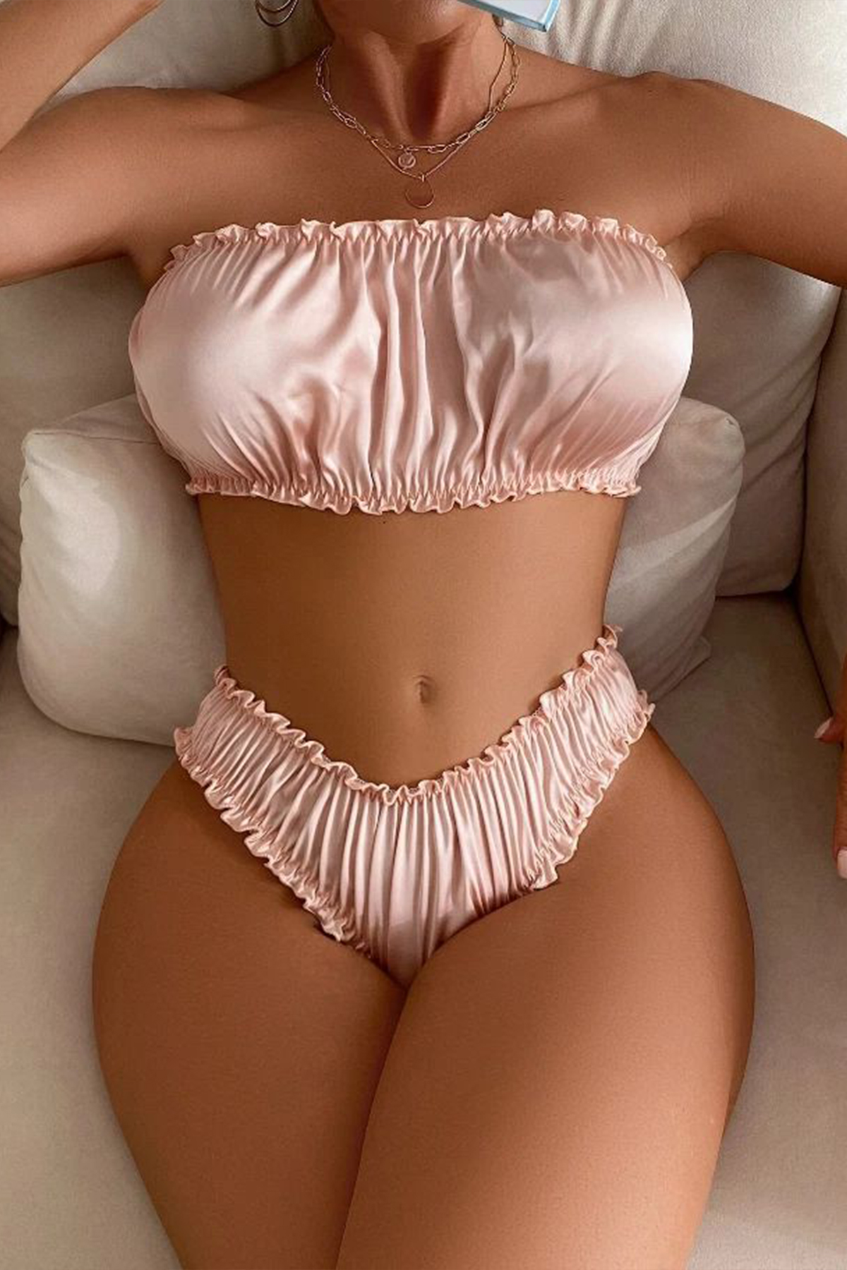 Fırfır Detaylı Straplez Takım Pudra