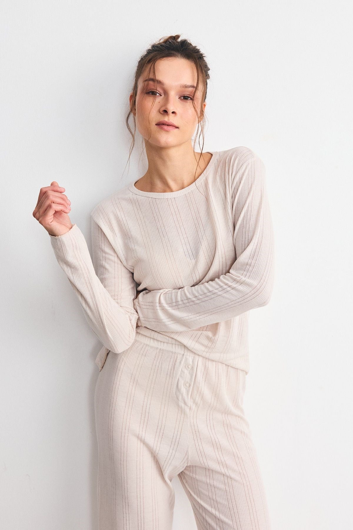 Fitilli Dokulu Yumuşak Pijama Takımı Bej