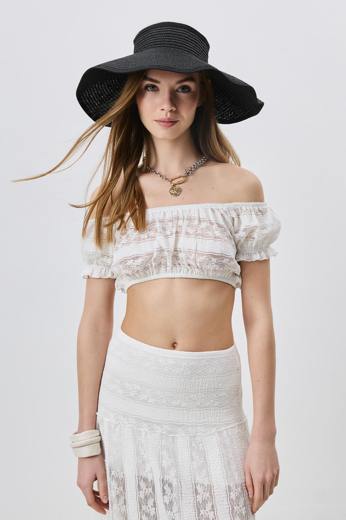 Fiyonk Detaylı Vizör Hasır Şapka Y8207 Siyah