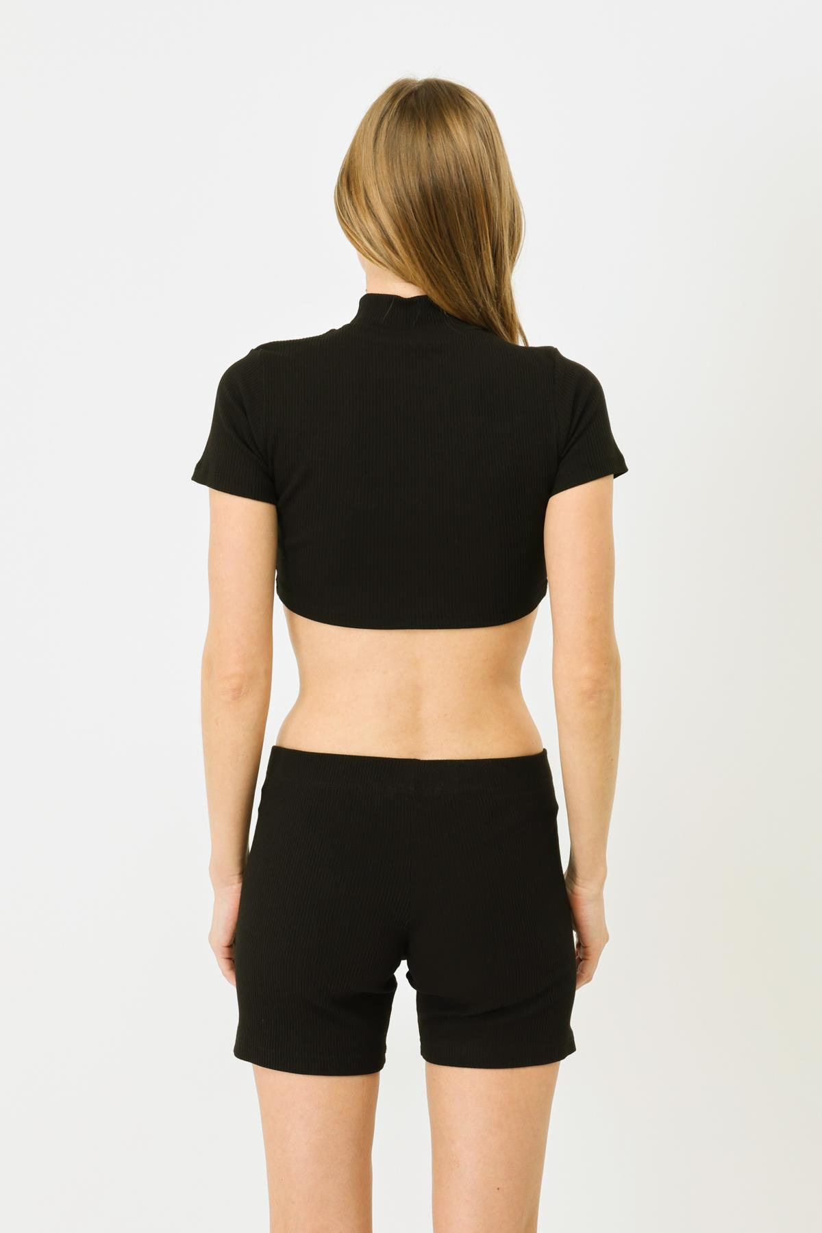 Kadın Kısa Kol Dik Yaka Crop Fitilli Bluz 922 Siyah