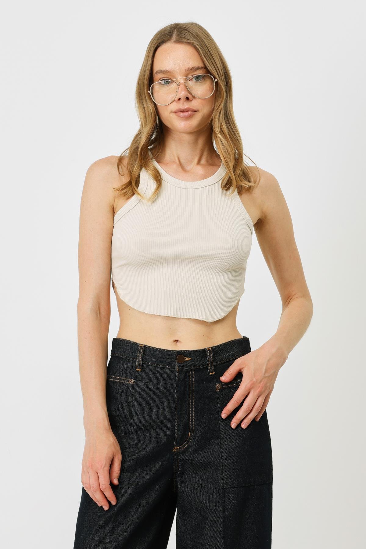 Women's Oval Ribbed Spaghetti Strap Crop Tank Top 920