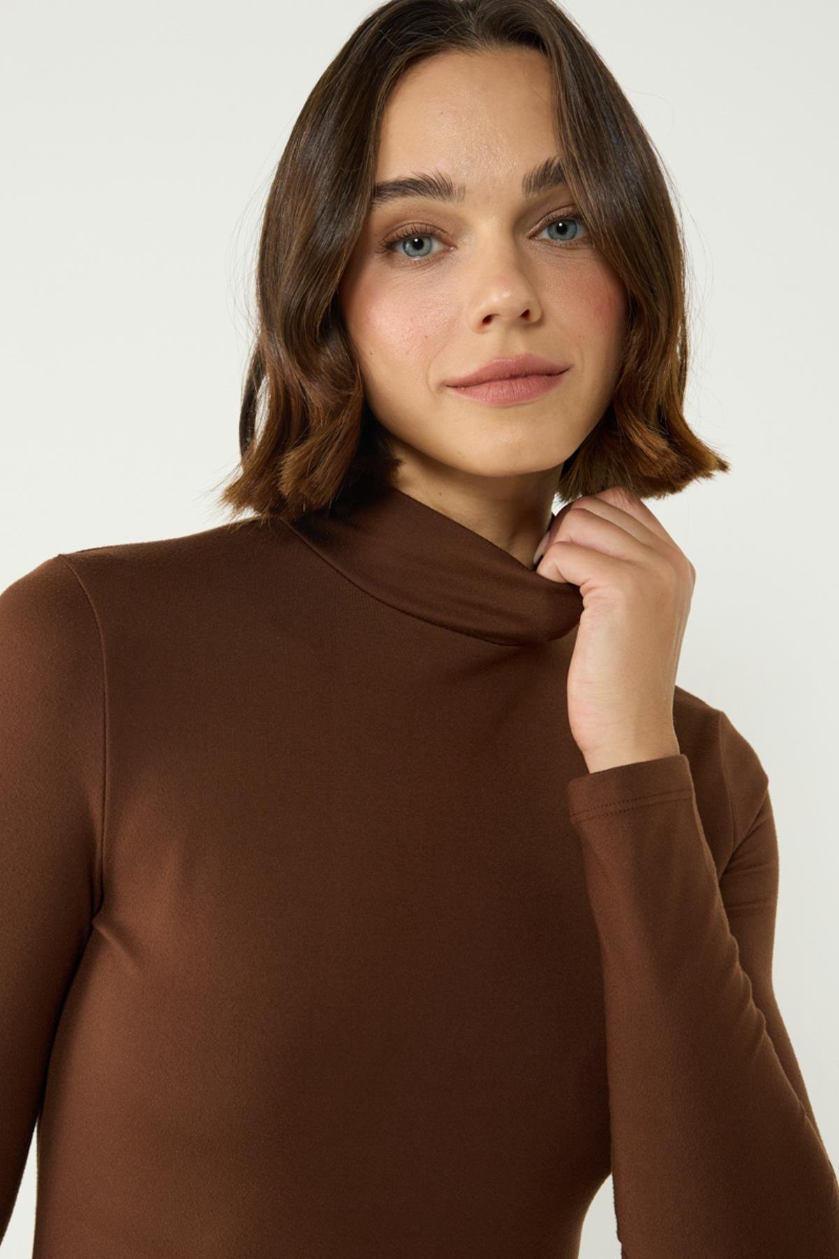 Kadın Yakalı Çıtçıtlı Termal Tulum 405155 Kahverengi