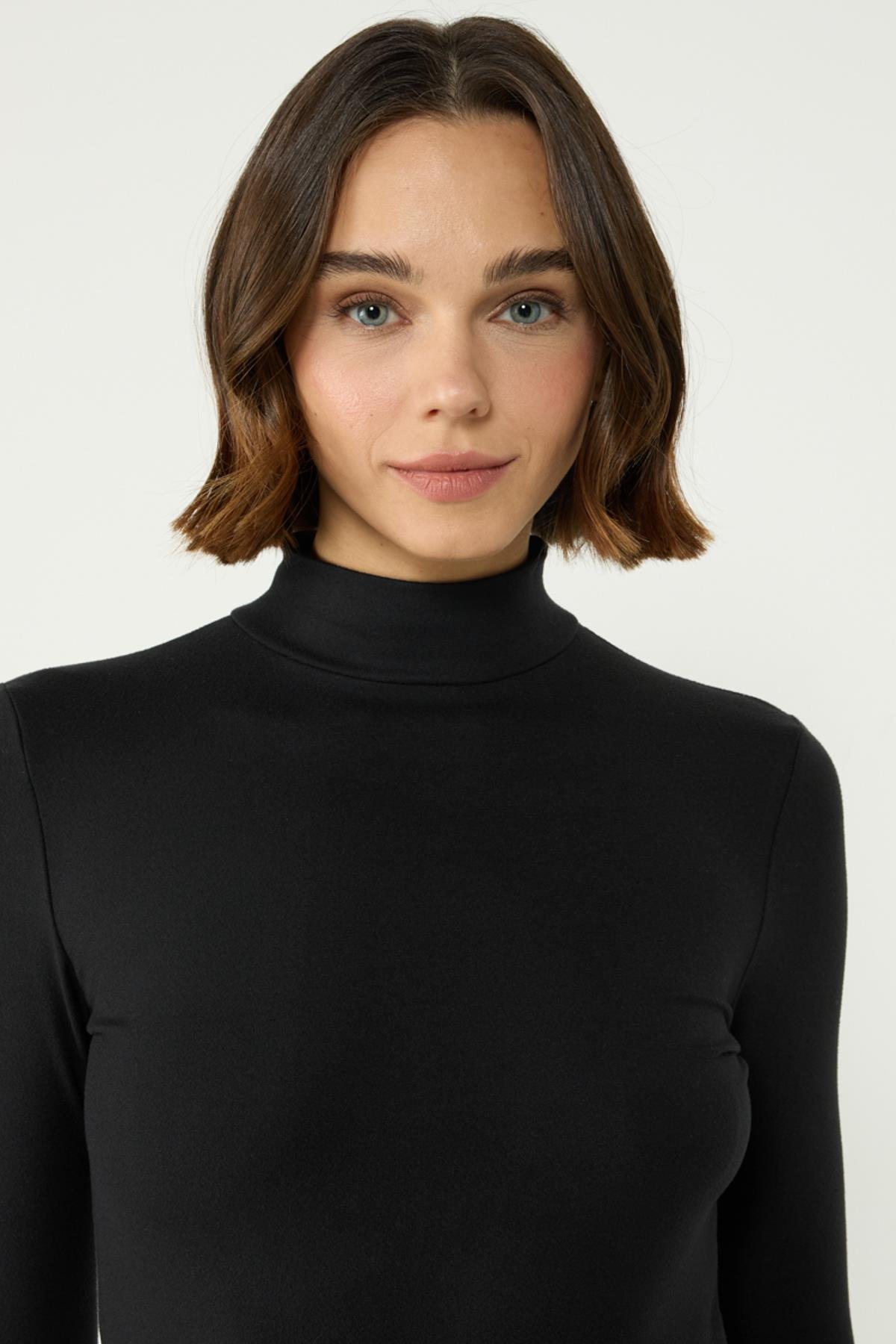 Kadın Yakalı Çıtçıtlı Termal Tulum 405155 Siyah