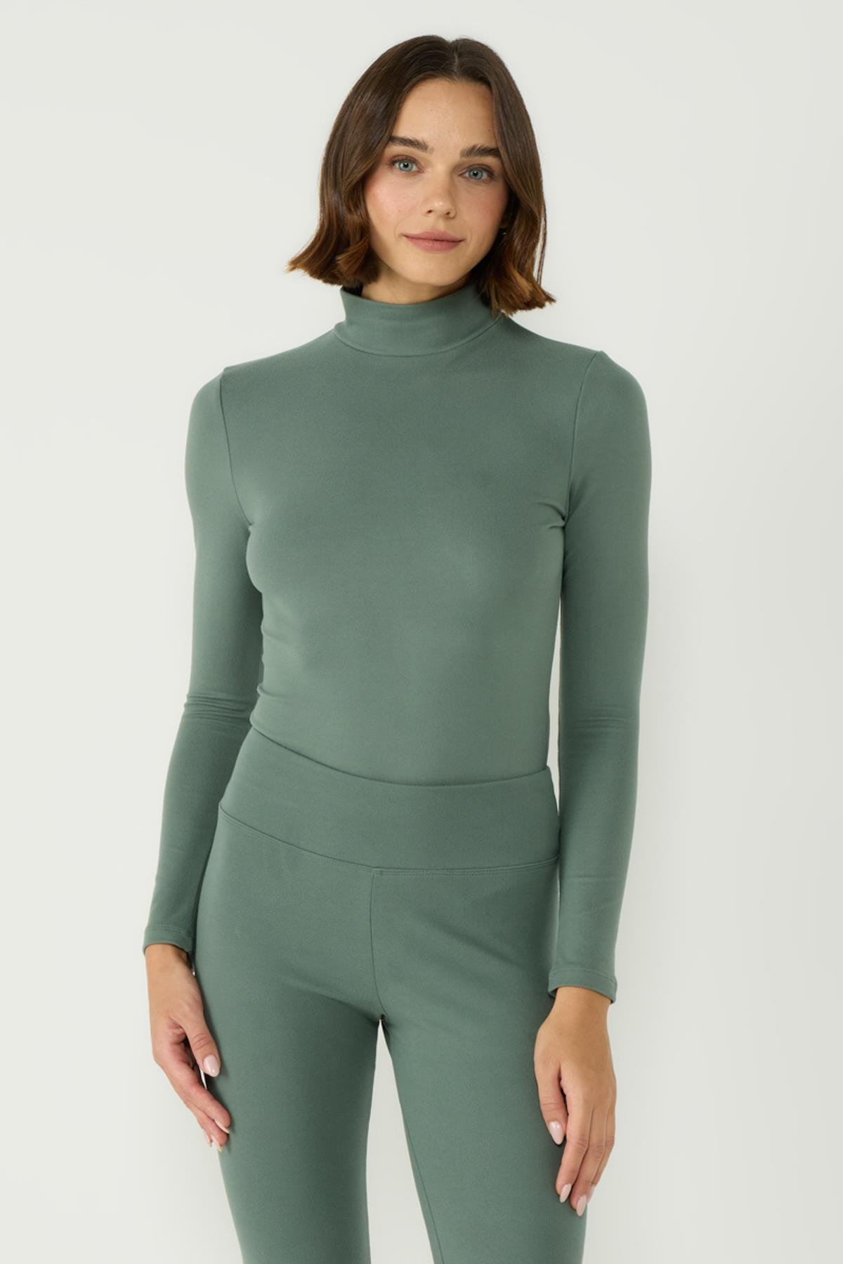 Kadın Yakalı Çıtçıtlı Termal Tulum 405155 Haki