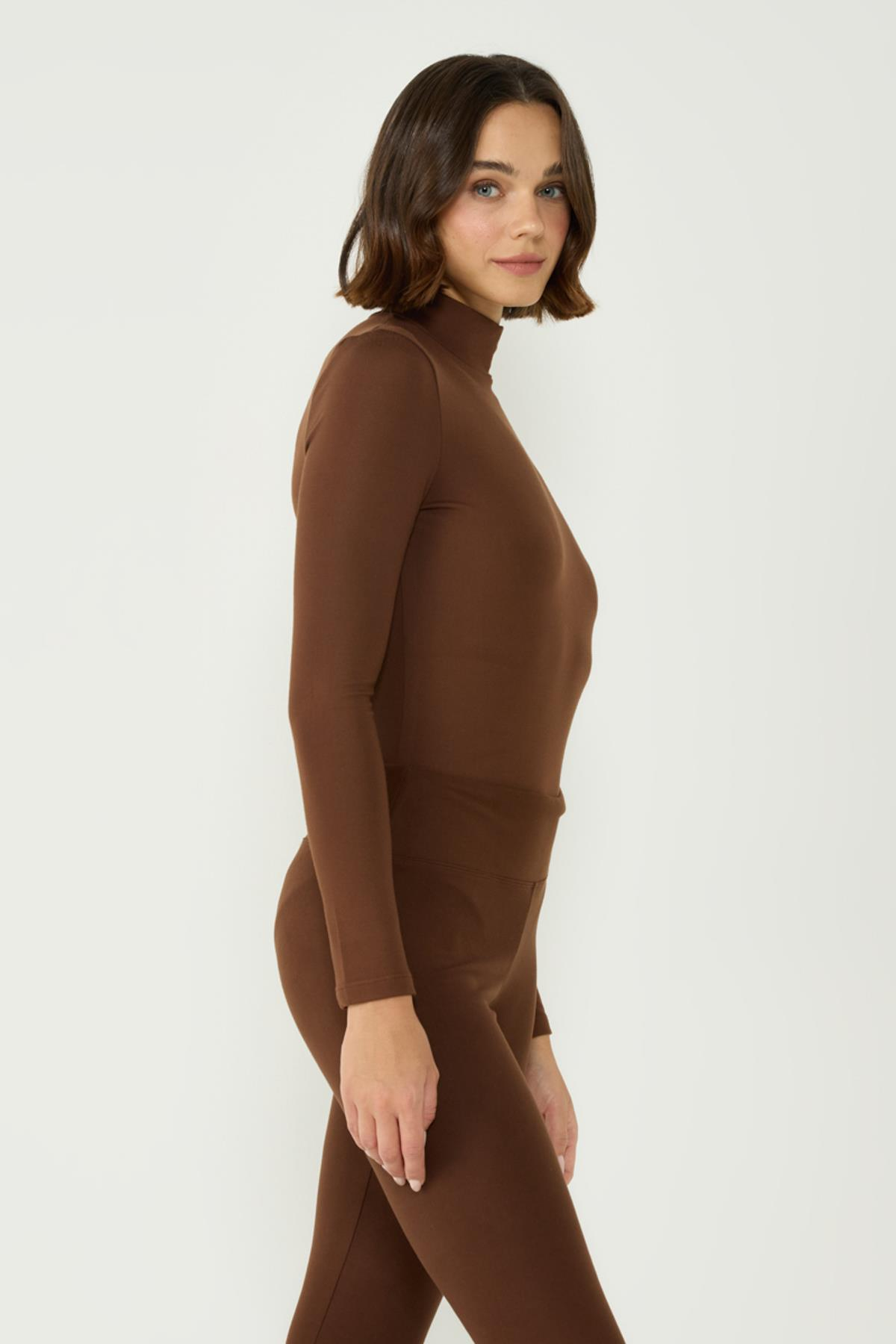 Kadın Yakalı Çıtçıtlı Termal Tulum 405155 Kahverengi