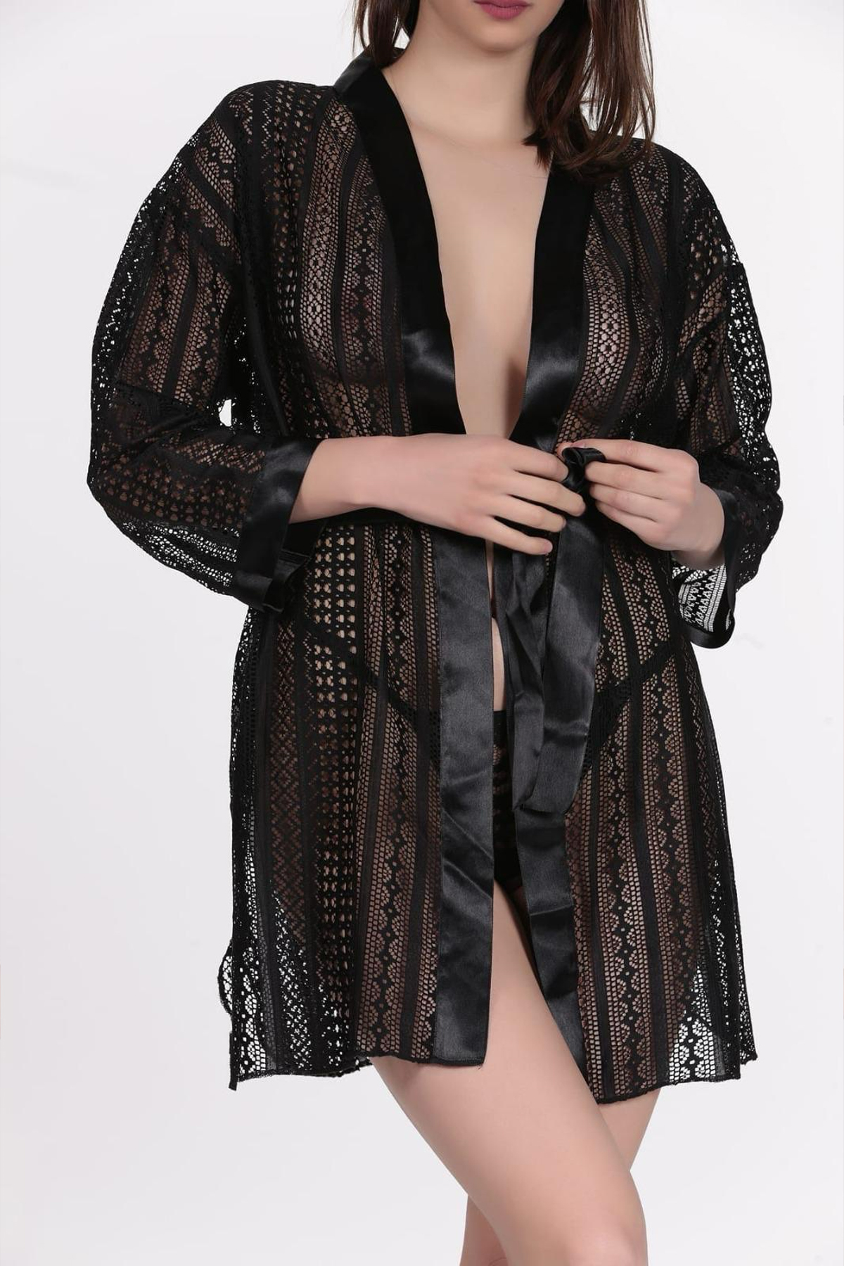 Kuşaklı Dantel Sabahlık Siyah