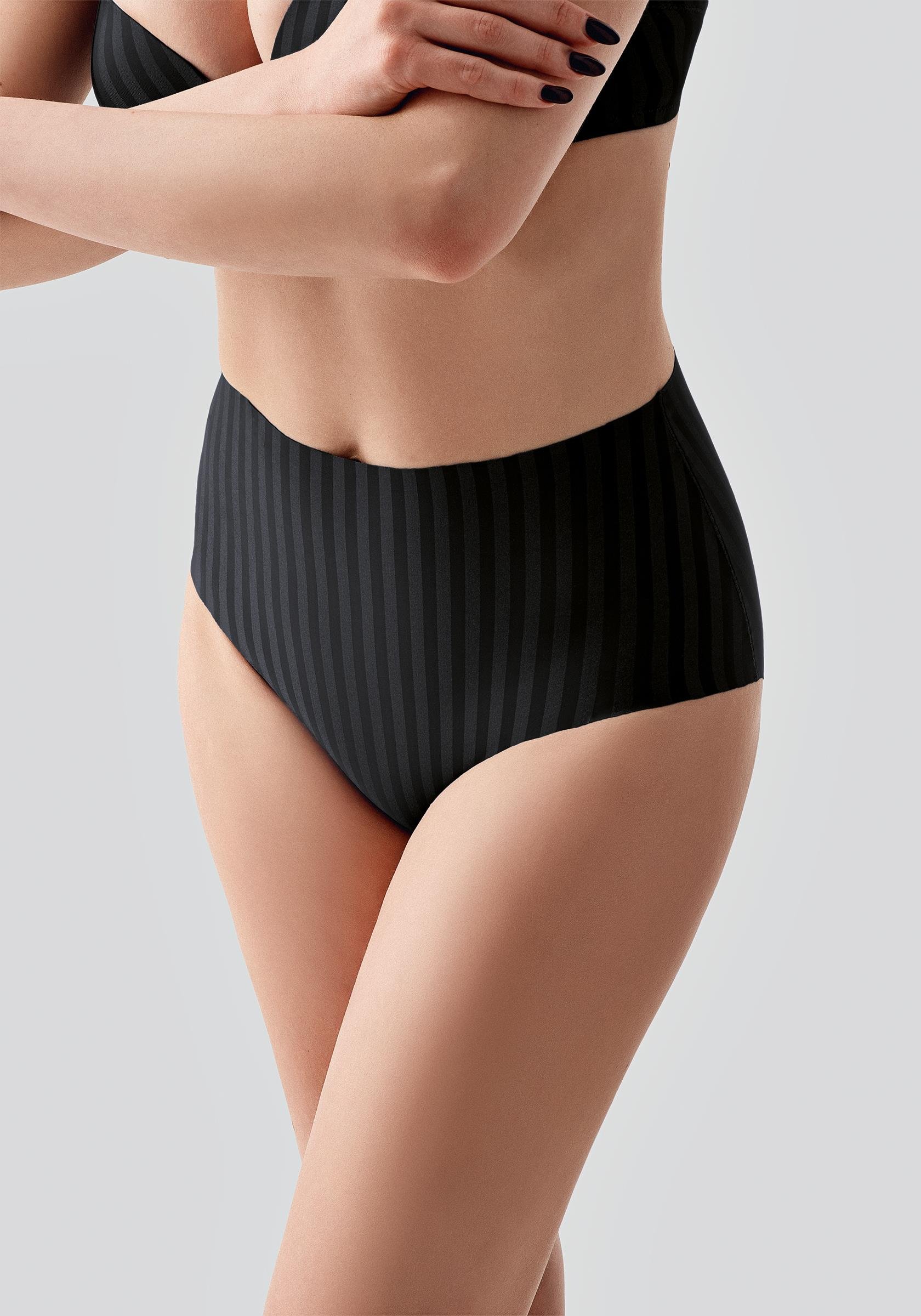 Lazer Kesim Yüksek Bel Külot C19211 Siyah