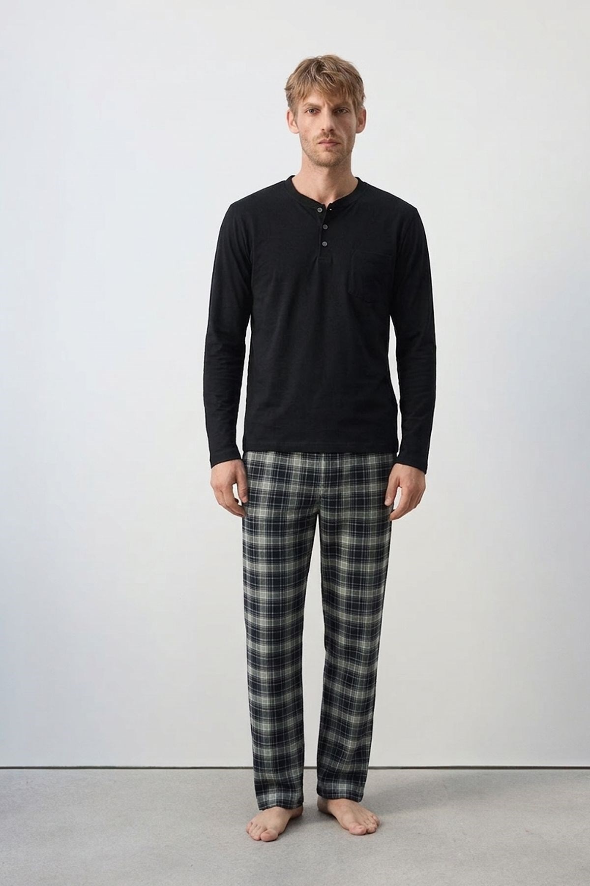 Pamuklu Yarım Düğmeli Ekose Erkek Pijama Takım Lacivert
