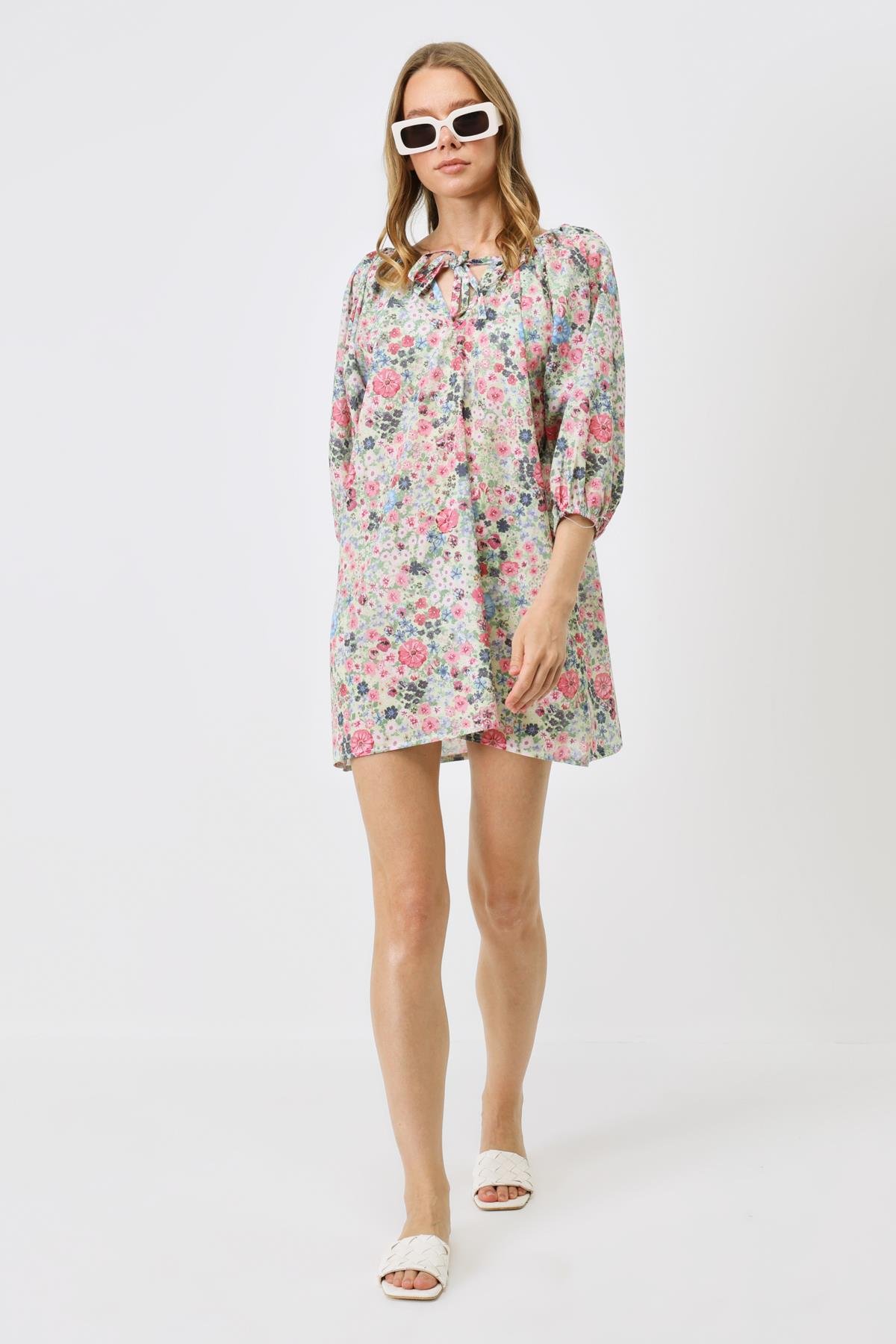 Pareo Plaj Elbisesi 22327 Çiçekli