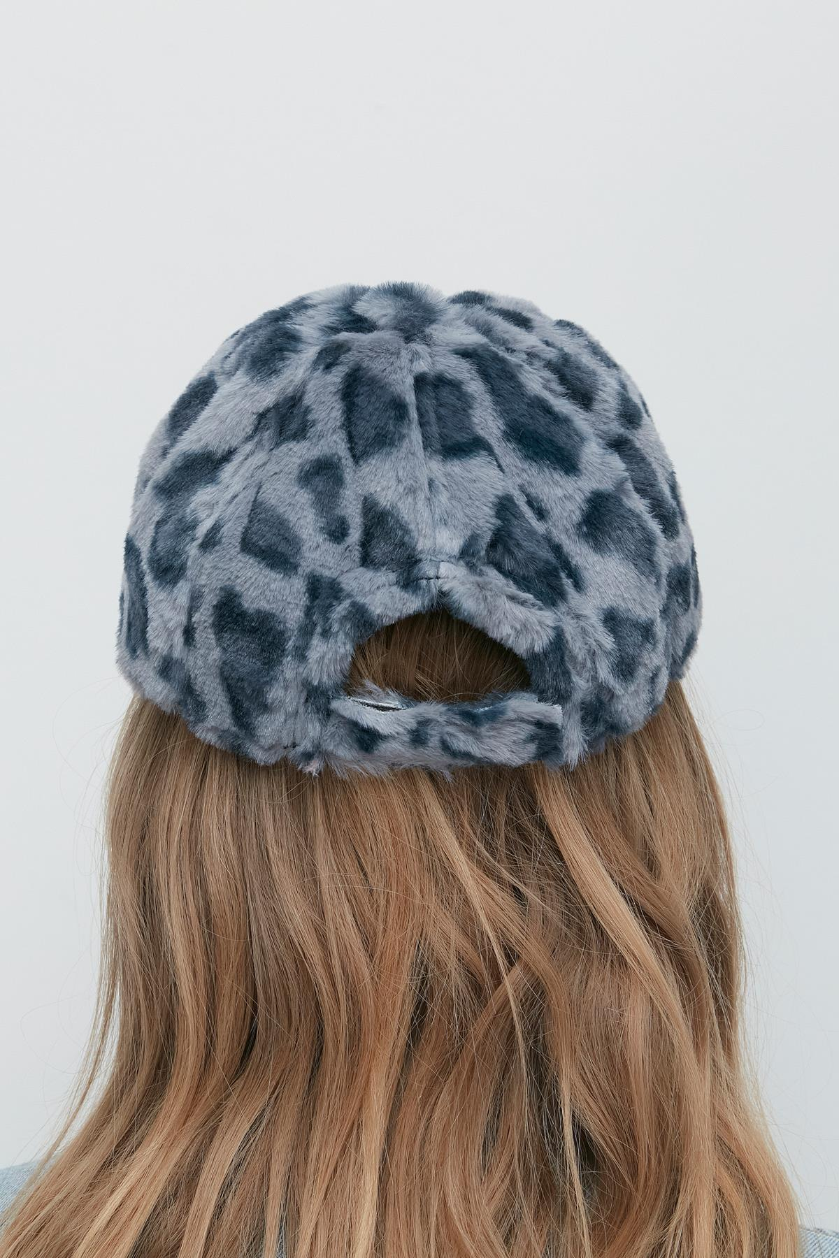 Peluş Siperli Şapka 8008 Gri/Leopar
