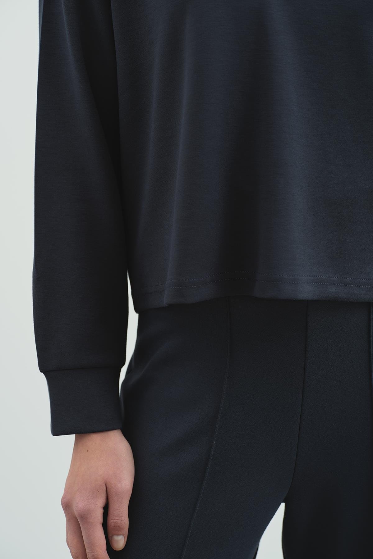 Pure Touch Basic Sweatshirt CC7005 Füme