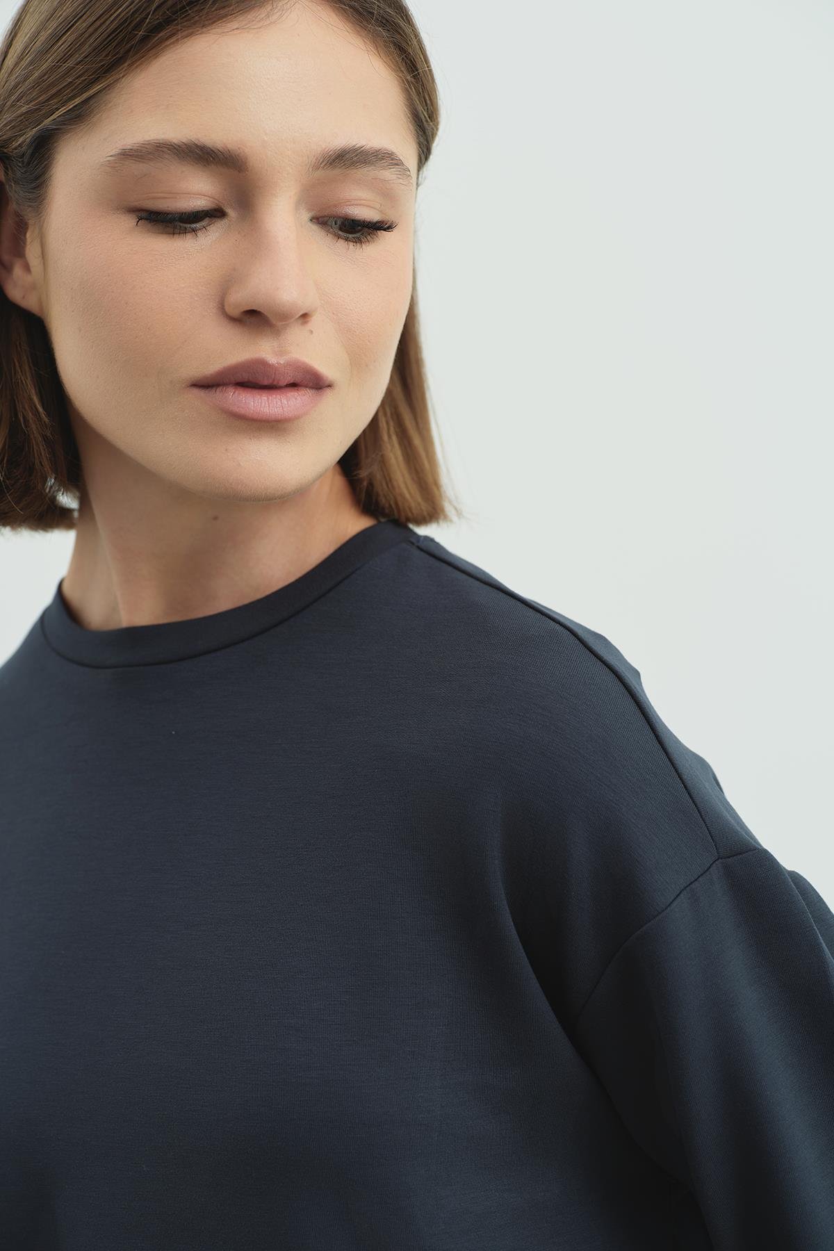 Pure Touch Basic Sweatshirt CC7005 Füme