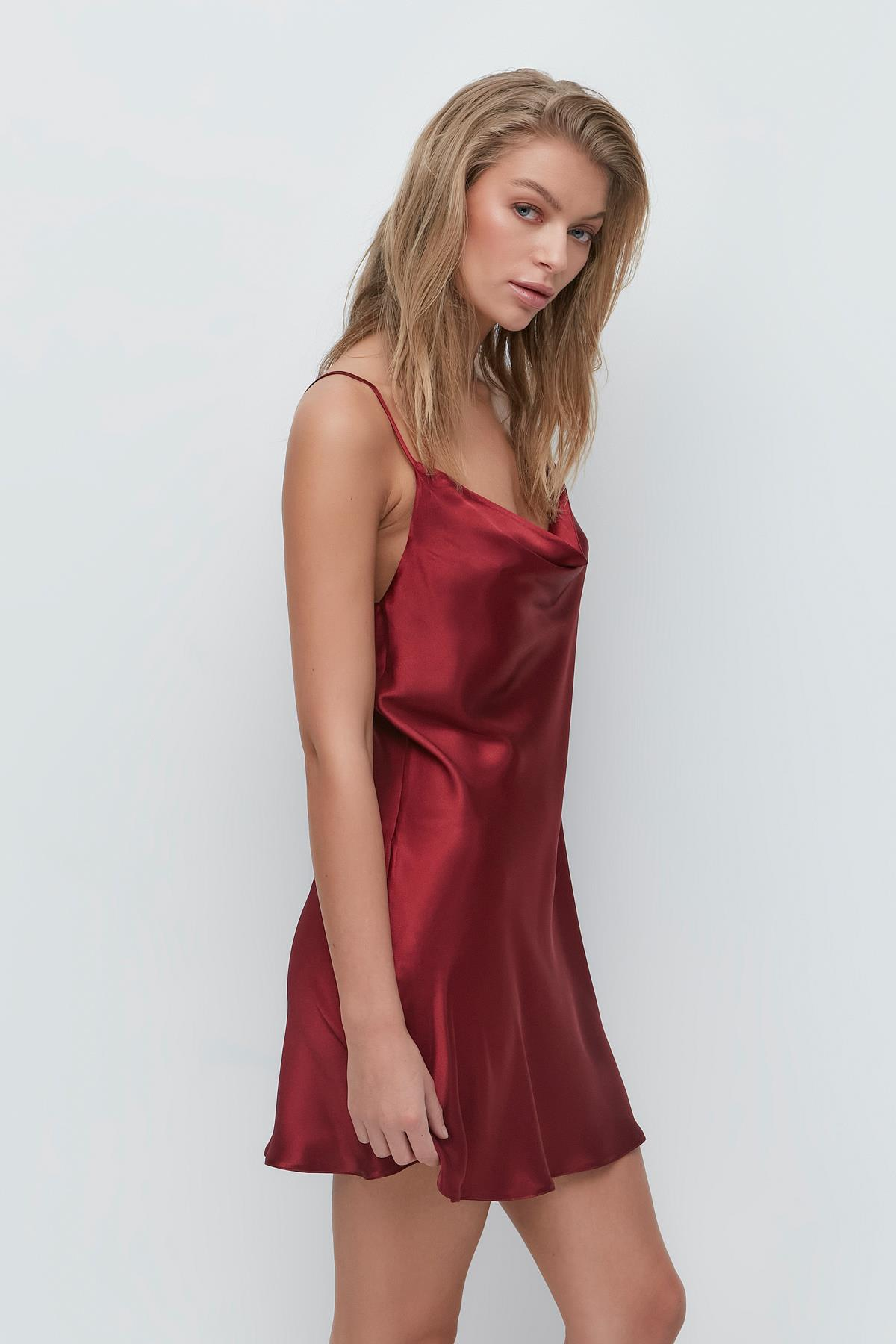 Sırt Detaylı Saten Gecelik 006 Bordo