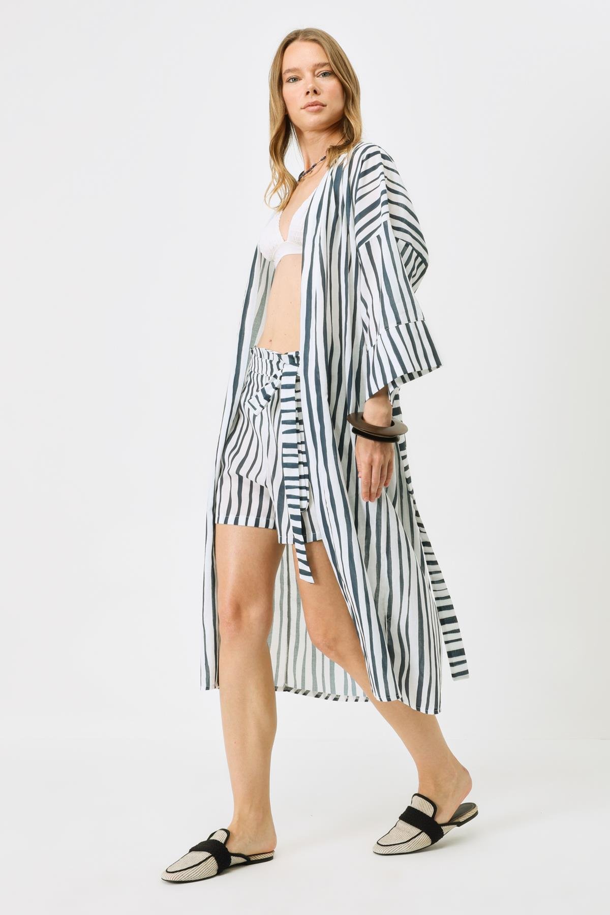 Şortlu Kimono Takım 9069 Mavi/Beyaz