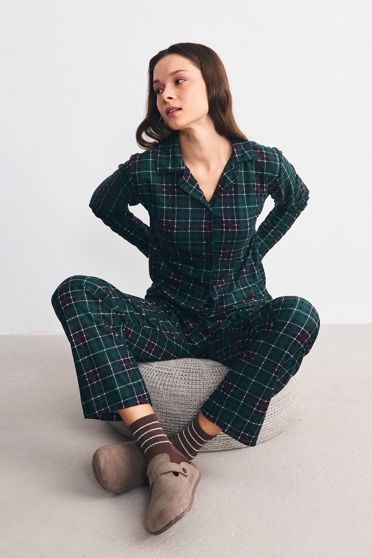Süet Dokulu Gömlek Yaka Pijama Takımı Ekose