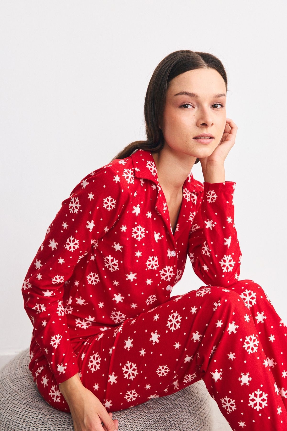 Süet Dokulu Gömlek Yaka Pijama Takımı Kar Tanesi