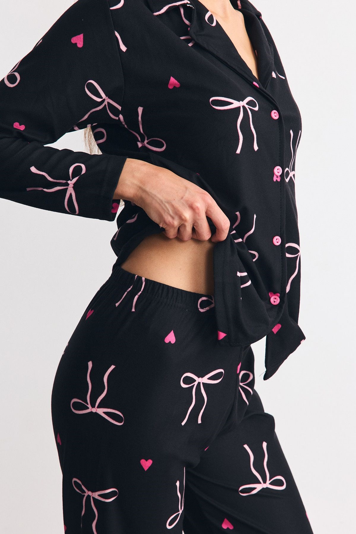 Süet Dokulu Gömlek Yaka Pijama Takımı Fiyonk