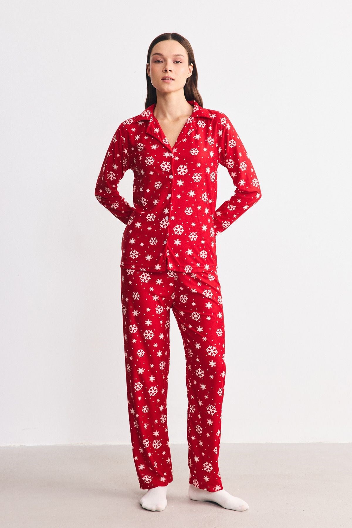 Süet Dokulu Gömlek Yaka Pijama Takımı Kar Tanesi